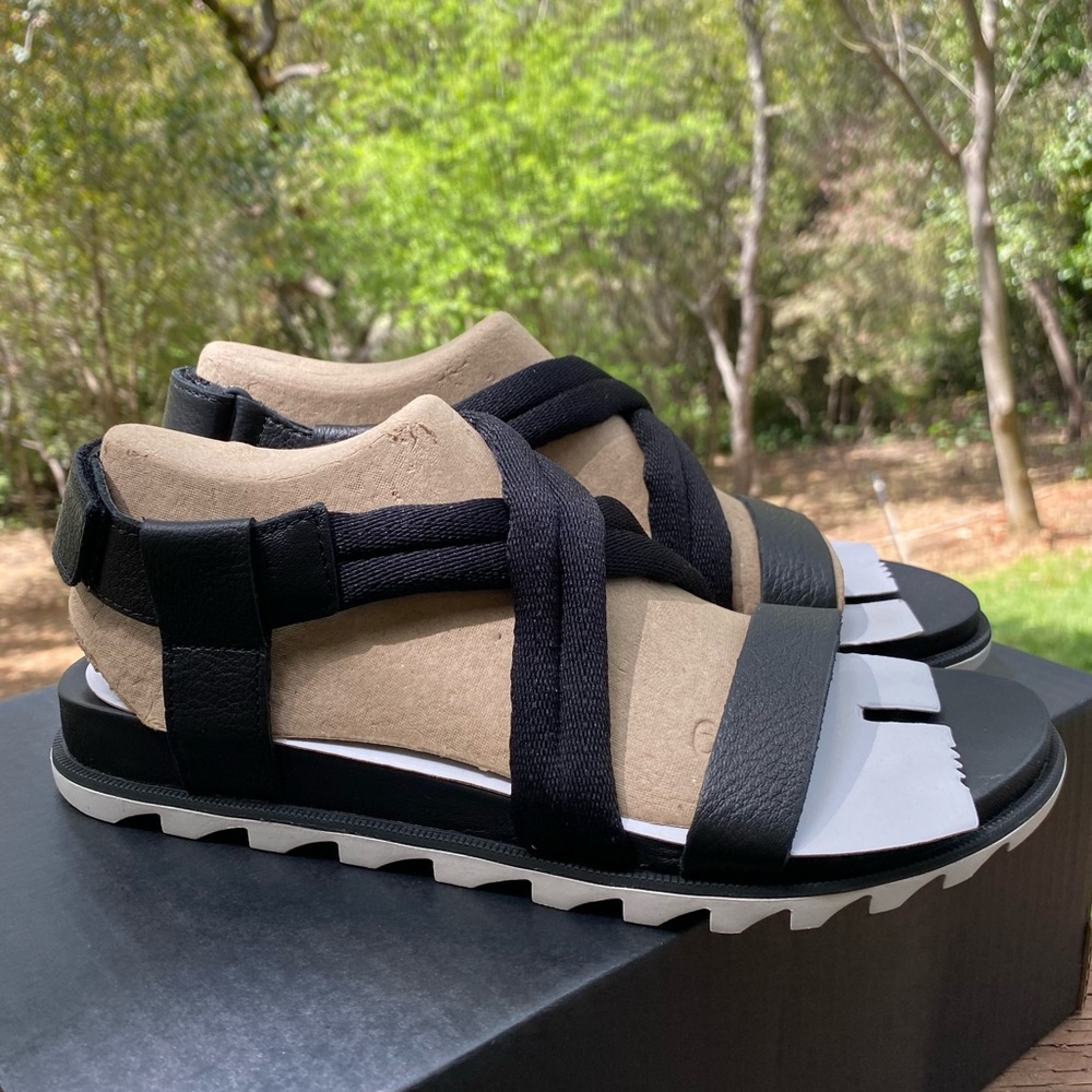 🖤New🖤 Sorel Roaming Decon Sandal